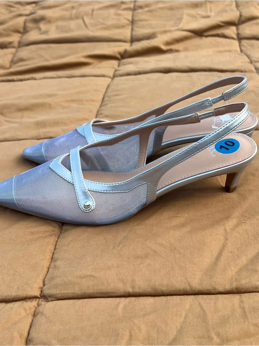 New York & Company Futuristic Silver Mesh Pointed Slingback Kitten Heels Size 10